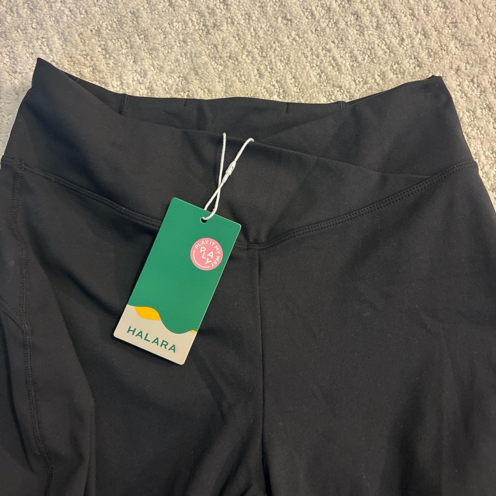 HALARA Classic Black Leggings
